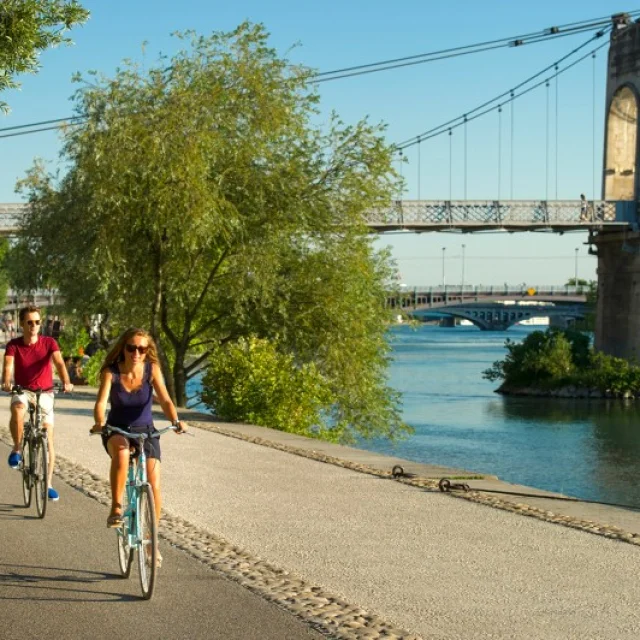 Les berges du Rhône et ViaRhôna à Lyon