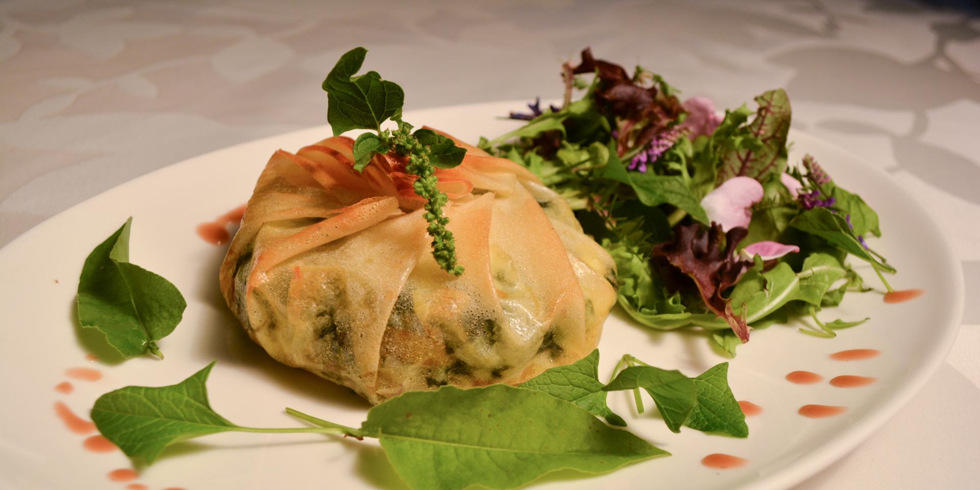 Cuscino di tartifle con erbe selvatiche e formaggio Reblochon