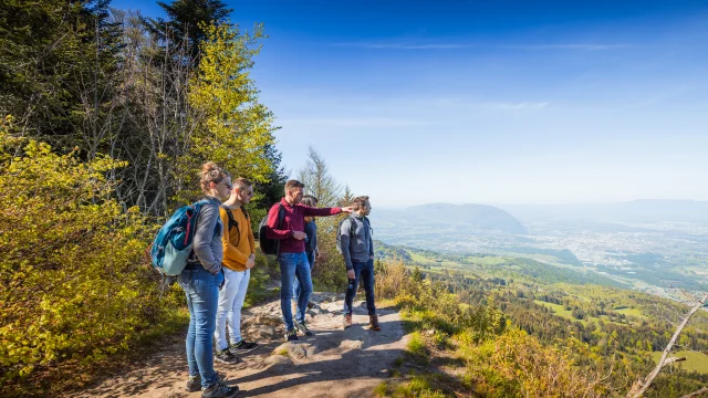 Escursione con gli amici sulla cresta di Voirons.