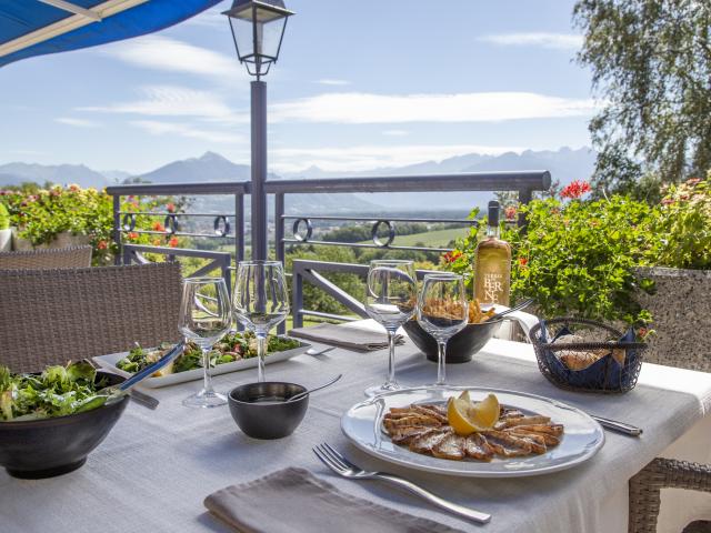 Terrasse du restaurant du Golf d'Esery