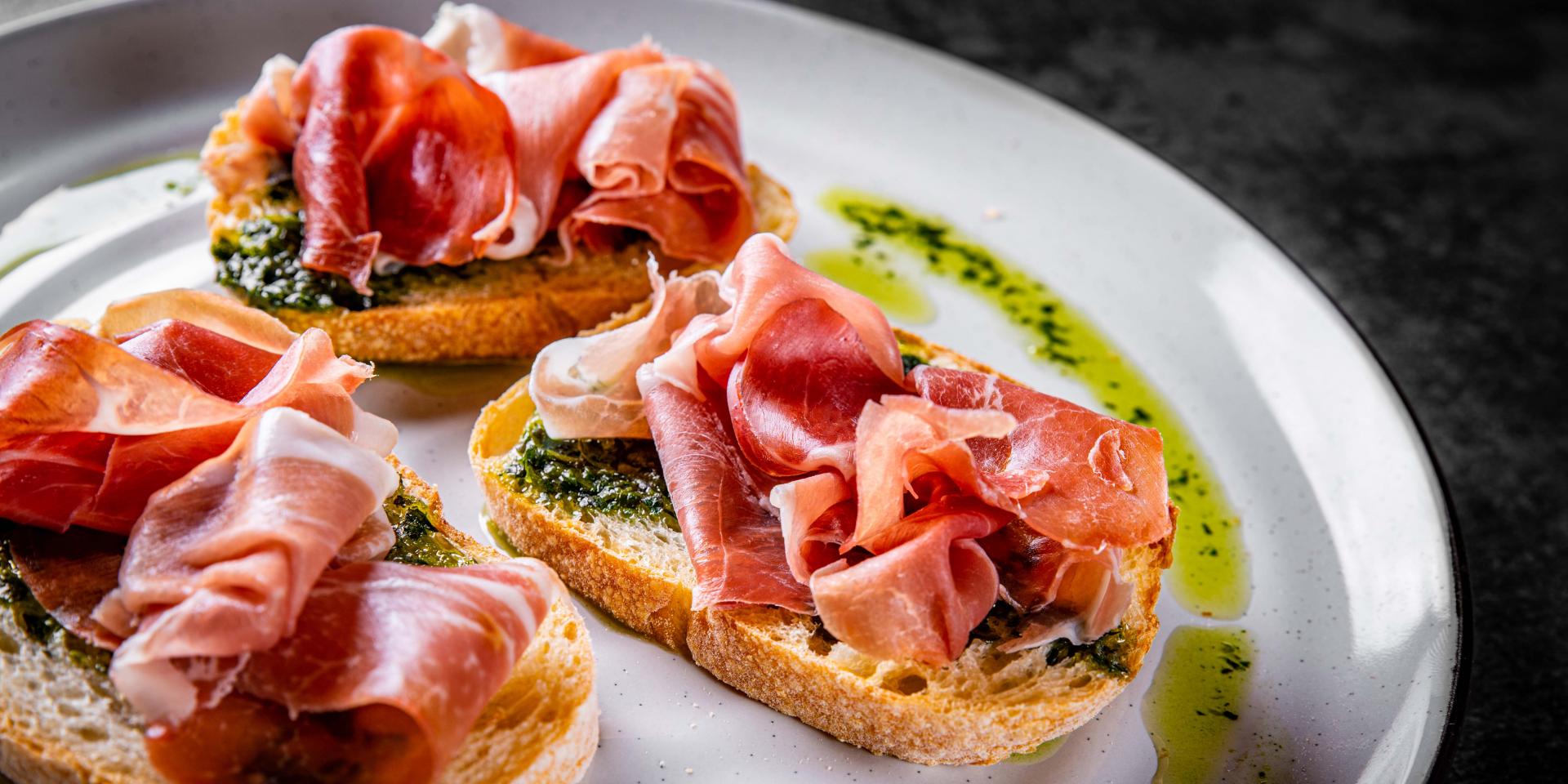 Bruschetta con aglio selvatico