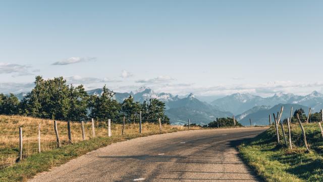 The roads of the Salève