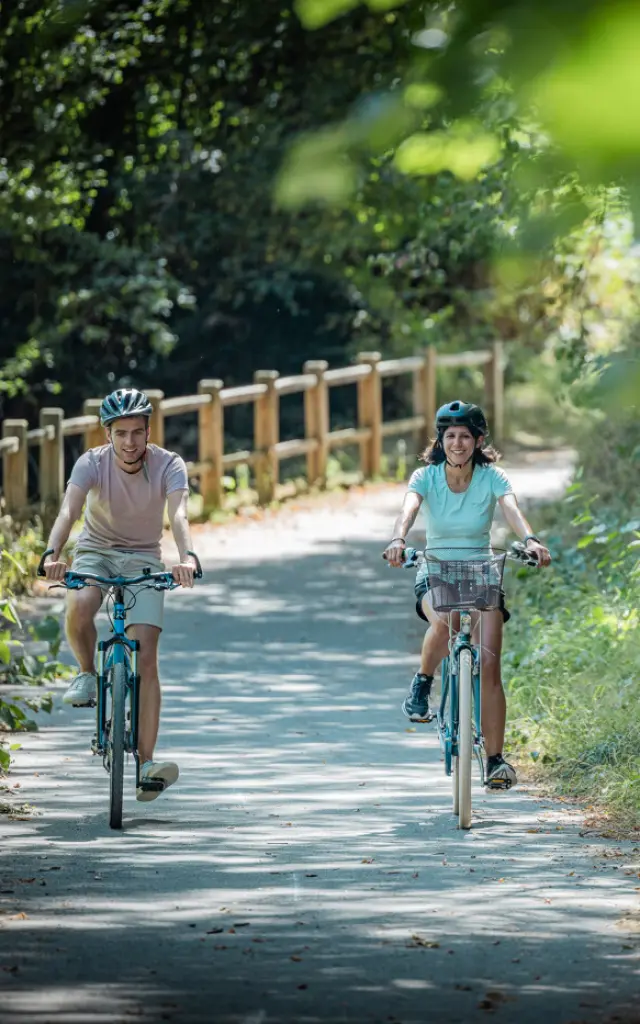 Velo Sur La Voieverte Du Grand Geneve Alpcat Medias 5147 1400px