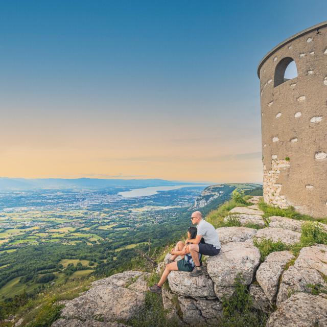 Puesta de sol en la Tour des Pitons