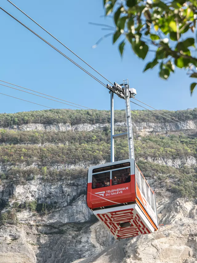 Influencer-Worldelse-Sept23 home