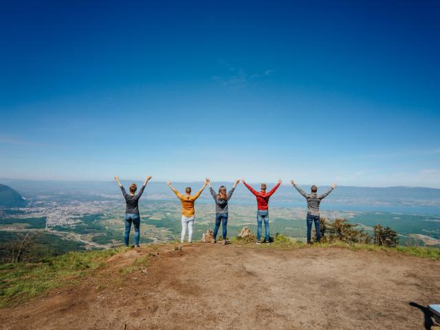 Groupe D Amis Aux Voirons Face Au Lac Leman Ot Monts du Genevois A.modylevskaia 283 1400px