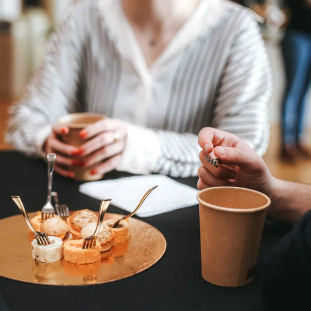 Buffet Sale Team Building A Ucpa Vitam Ot Monts Du Genevois A.modylevskaia 4289 1920px