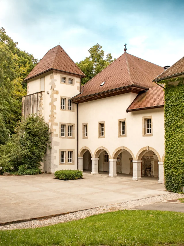 Chartreuse De Pomier Ot Monts Du Genevois Brice Souvansanouk 9800 1920px