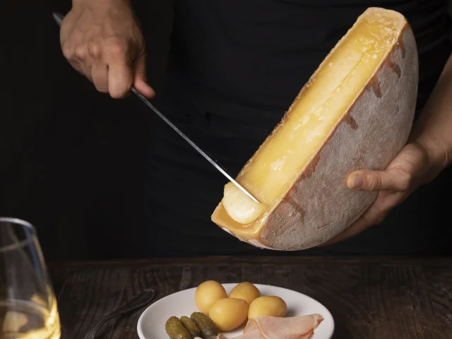 La Raclette - Dégustez une raclette traditionnelle