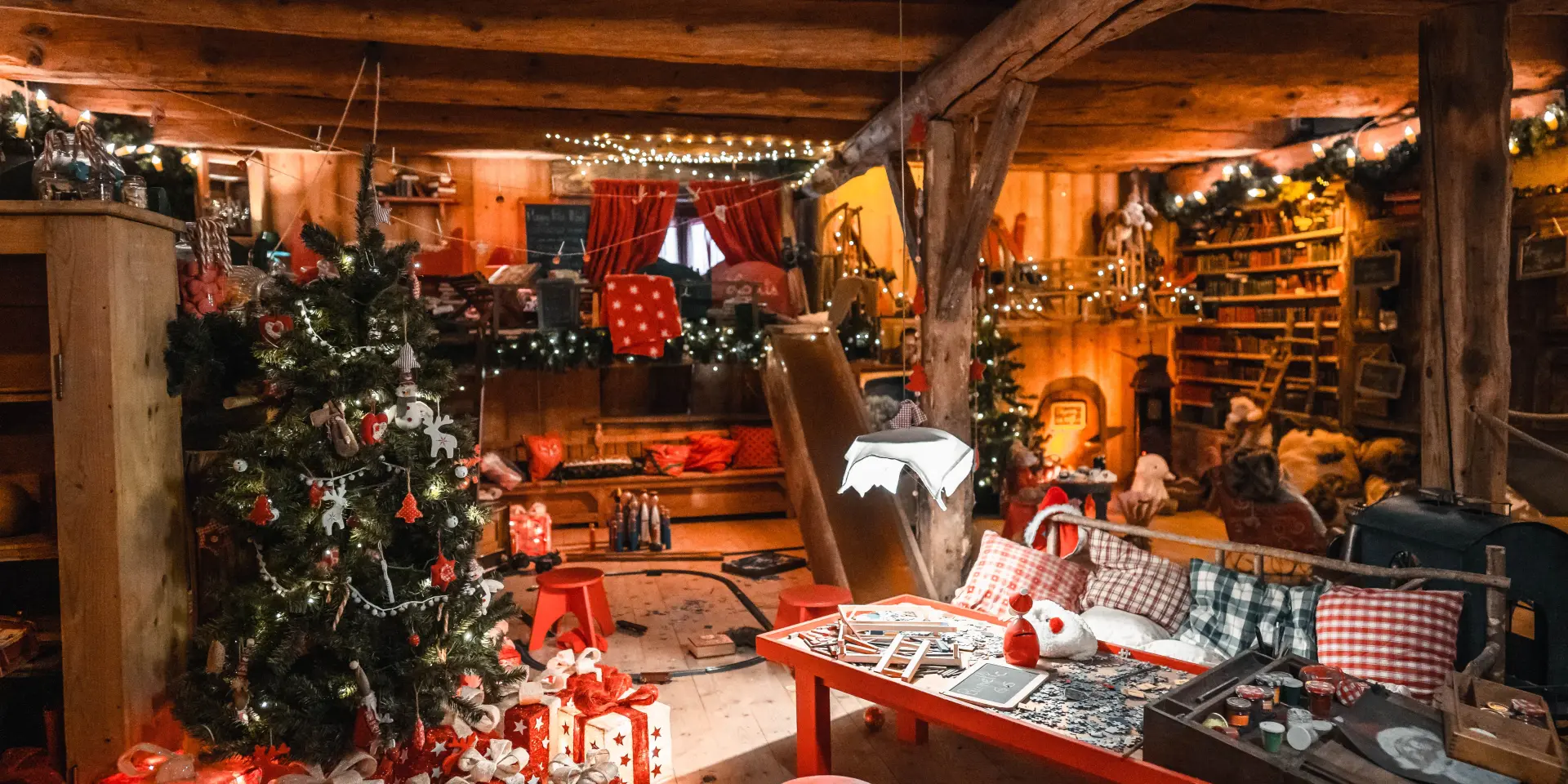 Hameau Du Pere Noel Ludovic Fremondiere Min