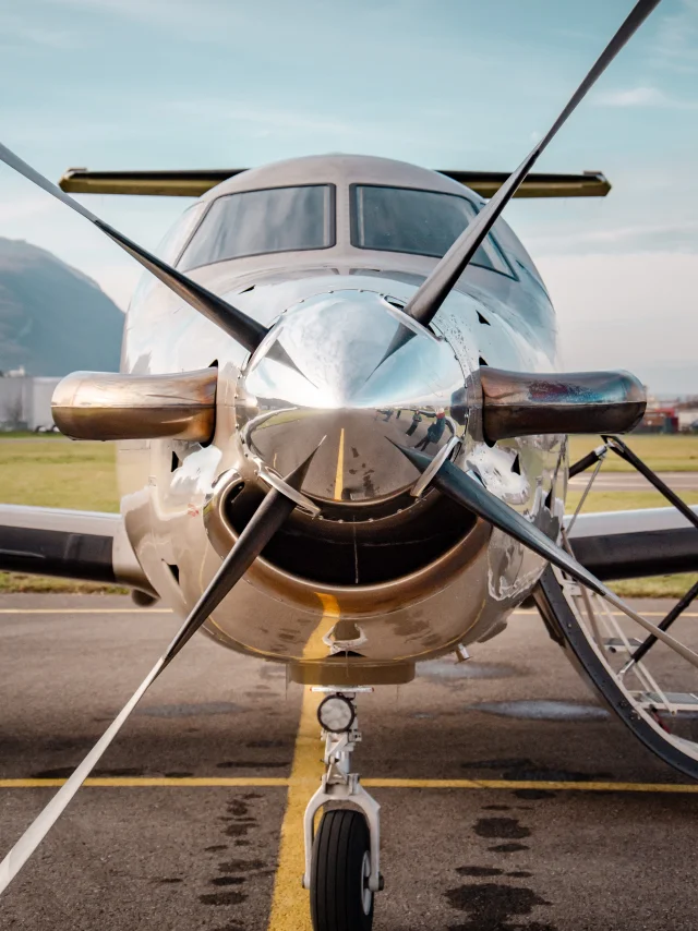 Aérodrome d'Annemasse - Naso di un jet privato