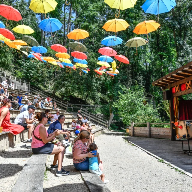 Vista dello spettacolo di magia nel Grand Parc d'Andilly