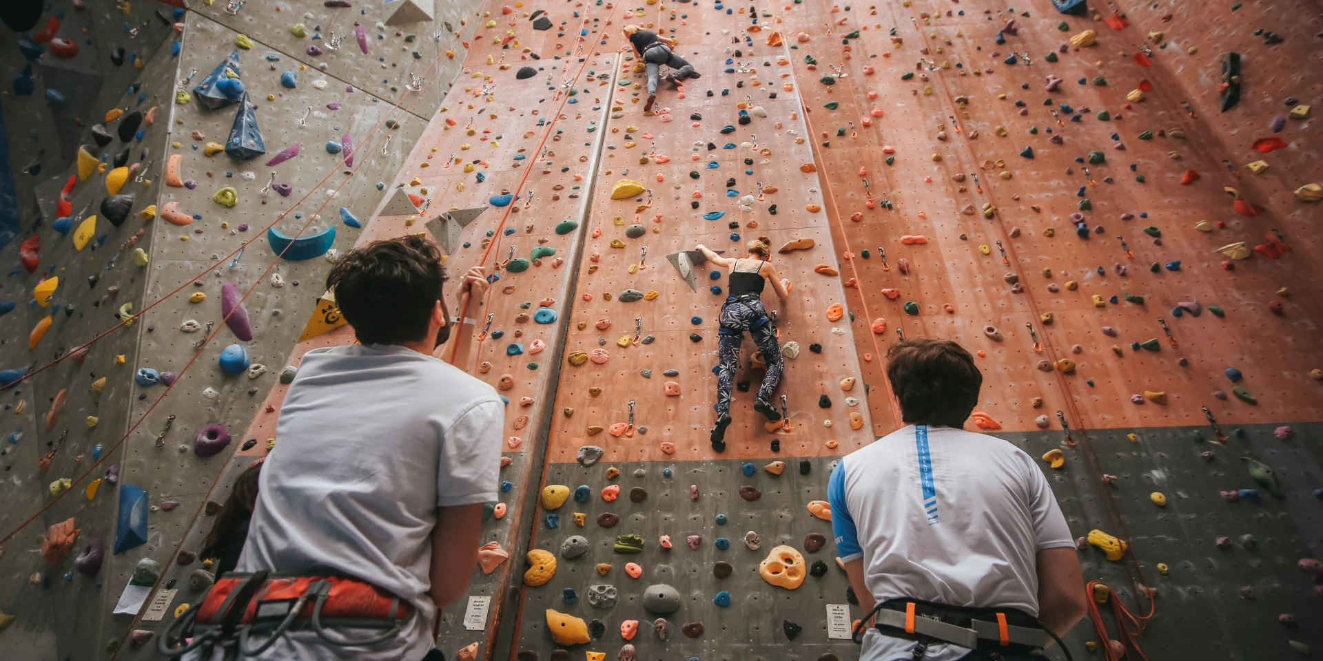 Reportage fotografico realizzato presso UCPA Vitam, per illustrare l'offerta di Team Building proposta dal partner. Extra: il team dell'Ufficio del Turismo e il personale UCPA.
