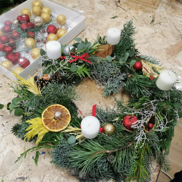 Creation Atelier Couronne De Noel