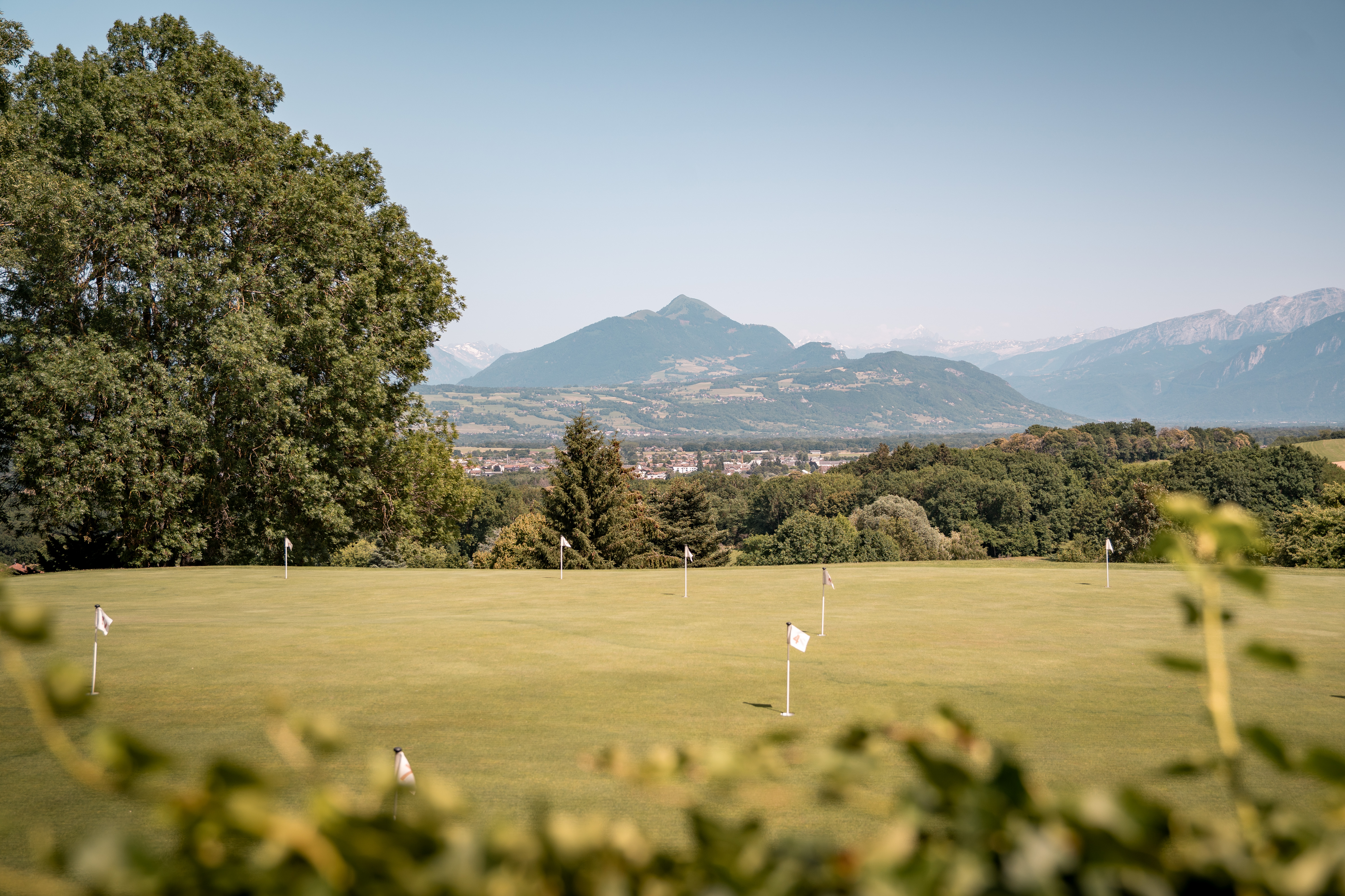 Zone_de_petit_jeu_et_putting_green_-_Golf_Club_d_Esery-OT_Monts_du_Genevois_-_Brice_Souvansanouk-12026.jpg