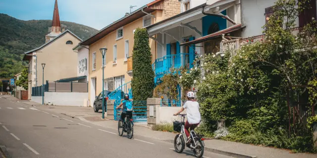 Cyclistes à Vulbens
