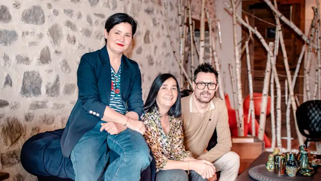 Portrait Famille Van Herrewege - L'Auberge de Charly et ses filles